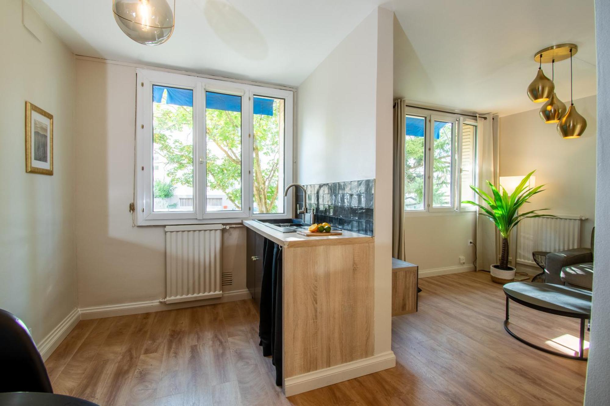 Suite Madison Villeurbanne Exteriér fotografie